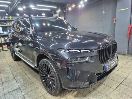 강남 양재동 자동차 랩핑, BMW X7 크롬 딜리트(크롬 죽이기) 부분 랩핑 / 강남구 역삼동