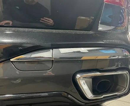 작업 하나로 확실한 익스테리어 맛집, BMW X7 크롬 딜리트(크롬 죽이기) 부분 랩핑 / 서초, 강남, 양재