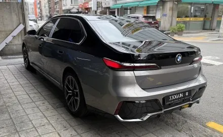 BMW 740i, 투톤 블랙 PPF, 라이트/엣지 PPF 서비스까지 챙겨가세요!! / 강남구 역삼동