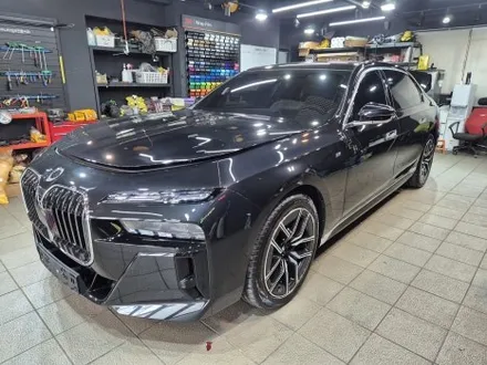 강남 양재 자동차 랩핑, BMW 740 d 듀오톤 투톤 랩핑 / 강남구 역삼동