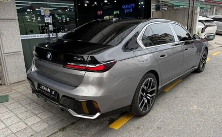BMW 740i, 투톤 블랙 PPF, 라이트/엣지 PPF 서비스까지 챙겨가세요!! / 강남구 역삼동