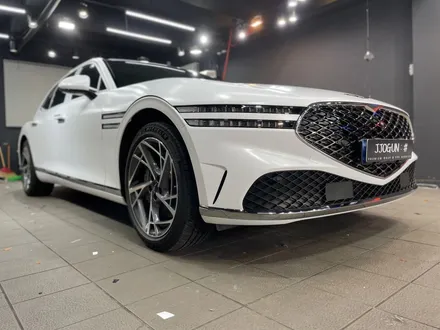 제네시스 G90, Avery Satin White(에이버리 사틴 화이트) 전체 랩핑 강남 양재동 자동차 드레스 업 전문 쪼군샵 / 서초, 강남, 양재