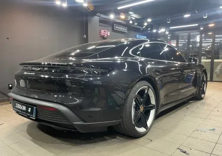 완벽한 비주얼, 매력적인 시공 포르쉐 타이칸 4S 전체 무광 PPF, / 서초, 강남, 양재