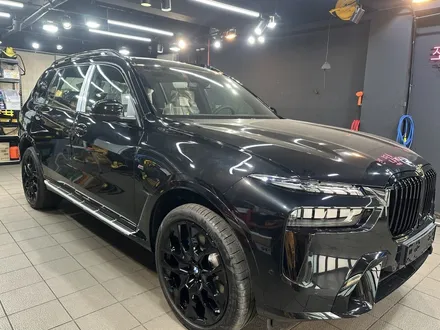 강남 양재동 랩핑 쪼군샵 BMW X7 크롬 딜리트(크롬 죽이기) 및 그릴 교체 시공 / 강남구 역삼동
