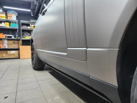 레인지로버 보그, Matte Gray Aluminum(매트 그레이 알루미늄) 전체 래핑 + 블랙 패키지 / 서초, 강남, 양재