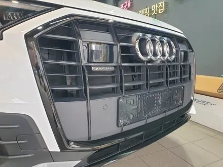 드레스 업 효과로 스포티한 연출 가능한, 아우디 Q7 크롬 딜리트(크롬 죽이기) 부분 랩핑 / 강남구 역삼동