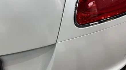벤틀리 컨티넨탈 GT, 서울 강남 서초 양재동 자동차 랩핑 제거 및 고광택 화이트 펄 전체 랩핑 재시공 / 강남구 역삼동