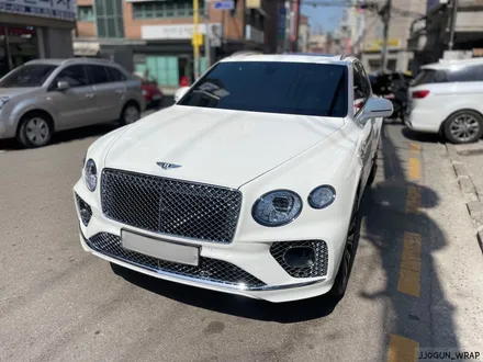 역동적인 벤틀리 벤테이가 오토컷 전체 PPF, 강남 양재동 자동차 드레스 업 전문 쪼군샵 / 서초, 강남, 양재