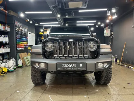 분위기 변화 확실하게!! JEEP, 글래디에이터 Gloss Sunflower(글로스 선플라워) 전체 랩핑 / 서초, 강남, 양재