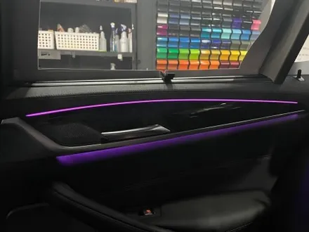 BMW 530 i 실내 카본 부분 랩핑 시공 / 강남구 역삼동