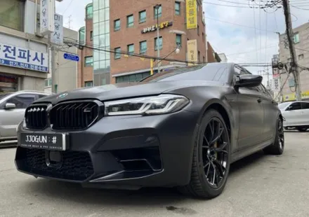 영롱한 컬러 변화를 가질 수 있는 BMW M5 전체 무광 PPF / 서초, 강남, 양재