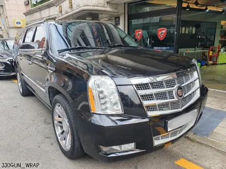 대형 SUV [ 캐딜락 에스컬레이드 ESV 플래티넘 ] : 에이버리 슈프림 유광 블랙 전체 랩핑 시공 강남 양재동 랩핑 PPF 전문샵 / 서초, 강남, 양재