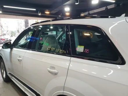 드레스 업 효과로 스포티한 연출 가능한, 아우디 Q7 크롬 딜리트(크롬 죽이기) 부분 랩핑 / 강남구 역삼동