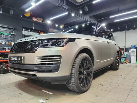 레인지로버 보그, Matte Gray Aluminum(매트 그레이 알루미늄) 전체 래핑 + 블랙 패키지 / 서초, 강남, 양재