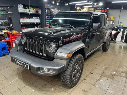 분위기 변화 확실하게!! JEEP, 글래디에이터 Gloss Sunflower(글로스 선플라워) 전체 랩핑 / 서초, 강남, 양재