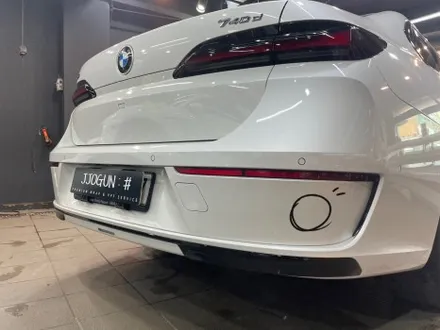 BMW 740 d, 뒤 범퍼 하단 부분 랩핑 / 서초, 강남, 양재