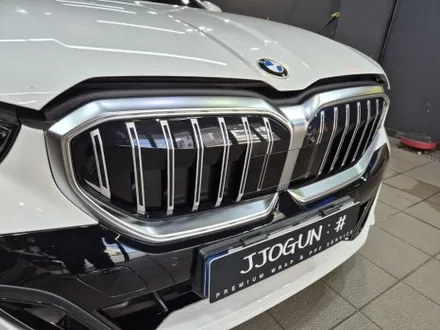 BMW 5시리즈 그릴 부분 랩핑 시공 / 강남구 역삼동