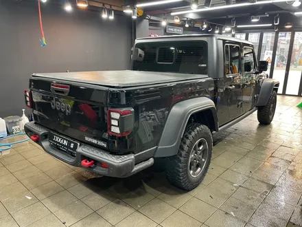 분위기 변화 확실하게!! JEEP, 글래디에이터 Gloss Sunflower(글로스 선플라워) 전체 랩핑 / 서초, 강남, 양재