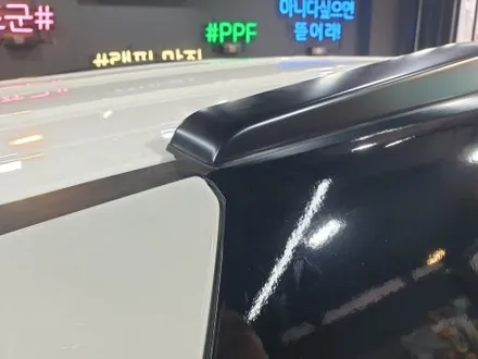 KGM 토레스 사이드 미러 및 C 필러 글로스 블랙 부분 랩핑 시공, / 강남구 역삼동