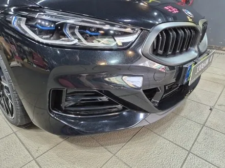 BMW 850 i 고광택 메탈릭 블랙 전체 랩핑 / 강남구 역삼동