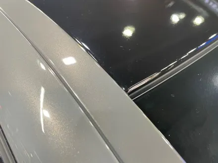BMW 530e 루프 스킨 및 실내 카본 랩핑 시공 / 서초, 강남, 양재