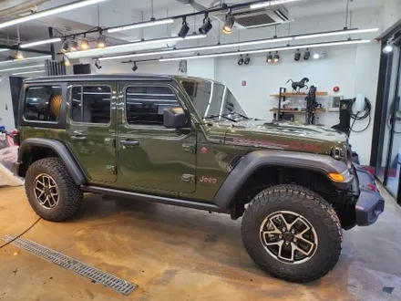JEEP, 랭글러 루비콘 파워탑에서 하드탑 버전 사틴 블랙 부분 랩핑 / 서초, 강남, 양재
