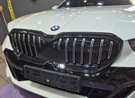 BMW 5시리즈, 그릴 크롬 딜리트(크롬 죽이기) 부분 랩핑 2대 동시 작업 진행 후기 / 강남구 역삼동