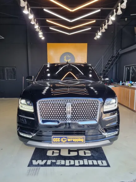[씨씨씨랩핑] 링컨 네비게이터(LINCOLN NAVIGATOR) 우드실내  하이그로시 블랙 실내랩핑 / 구리시 사노동