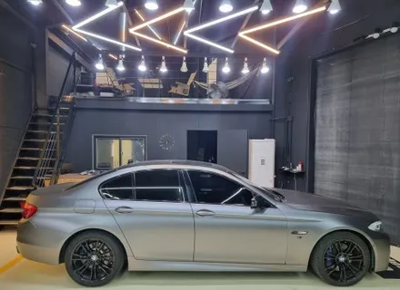 [씨씨씨랩핑]  BMW 5시리즈 단종필름으로 인하여 전체랩핑 제거후 재시공 / 구리시 사노동