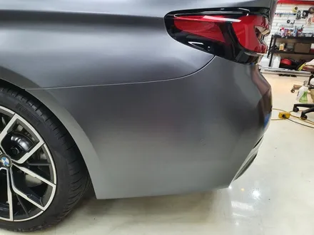 [씨씨씨랩핑] BMW g30 5시리즈 3M2080 사틴다크그레이 뒷범퍼 보험수리.보험랩핑(남양주별내.다산.호평.마석.구리) / 구리시 사노동