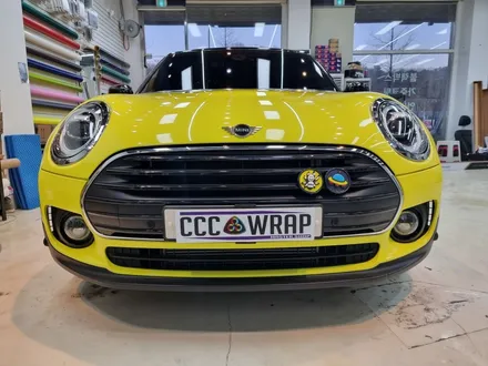 [씨씨씨랩핑]BMW 미니쿠퍼 클럽맨 전체랩핑 에이버리 엠블런스 옐로우  -남양주.양주.구리.포천.서울.의정부 자동차 랩핑 전문점- / 구리시 사노동