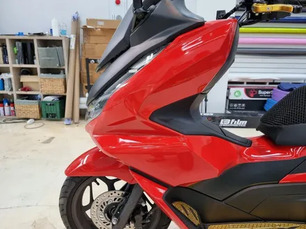 [씨씨씨랩핑] 혼다(HONDA) PCX 스쿠터 전체랩핑 에이버리 카디날 레드 시공 / 구리시 사노동