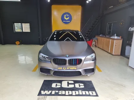 [씨씨씨랩핑]  BMW 5시리즈 단종필름으로 인하여 전체랩핑 제거후 재시공 / 구리시 사노동