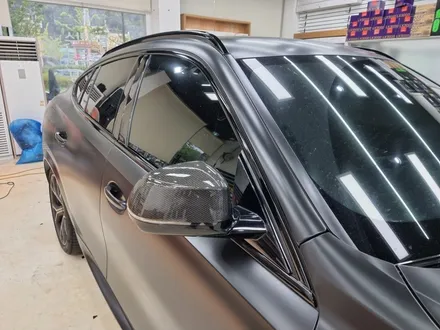 [씨씨씨랩핑] BMW X6 크롬죽이기(블랙팩) 윈도우몰딩,루프랙,머플러 3M2080 유광블랙 / 구리시 사노동