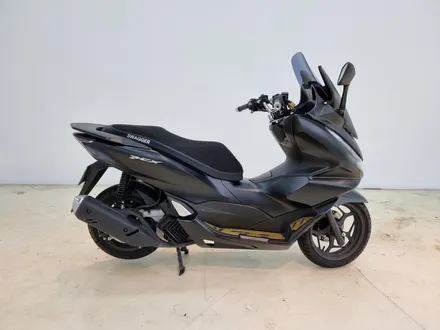 [씨씨씨랩핑] 혼다(HONDA) PCX 스쿠터 전체랩핑 에이버리 카디날 레드 시공 / 구리시 사노동