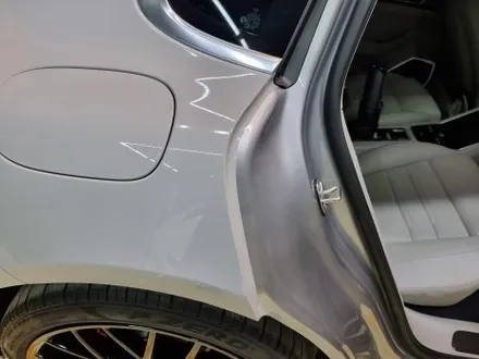 [씨씨씨랩핑] 포르쉐 파나메라(Panamera 4  Porsche)  고광택 크레용 그레이 색상 전체랩핑 / 구리시 사노동