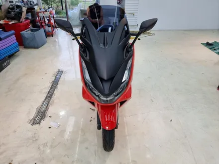 [씨씨씨랩핑] 혼다(HONDA) PCX 스쿠터 전체랩핑 에이버리 카디날 레드 시공 / 구리시 사노동