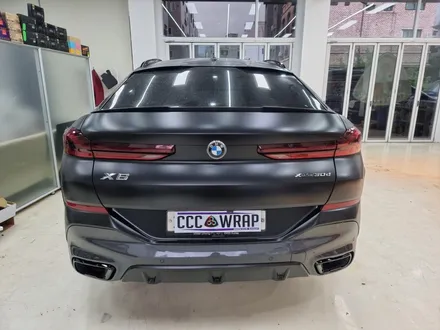 [씨씨씨랩핑] BMW X6 크롬죽이기(블랙팩) 윈도우몰딩,루프랙,머플러 3M2080 유광블랙 / 구리시 사노동