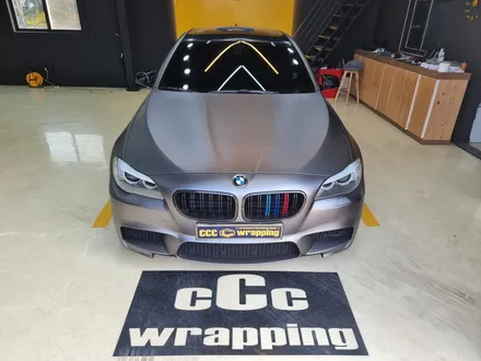 [씨씨씨랩핑]  BMW 5시리즈 단종필름으로 인하여 전체랩핑 제거후 재시공 / 구리시 사노동