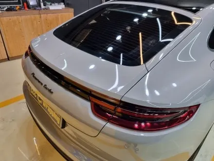 [씨씨씨랩핑] 포르쉐 파나메라(Panamera 4  Porsche)  고광택 크레용 그레이 색상 전체랩핑 / 구리시 사노동