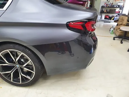 [씨씨씨랩핑] BMW g30 5시리즈 3M2080 사틴다크그레이 뒷범퍼 보험수리.보험랩핑(남양주별내.다산.호평.마석.구리) / 구리시 사노동
