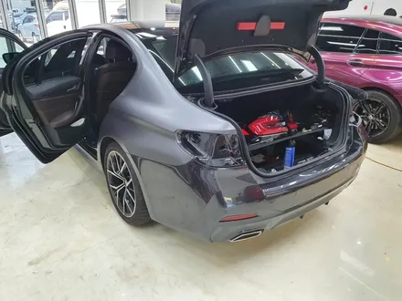 [씨씨씨랩핑] BMW g30 5시리즈 3M2080 사틴다크그레이 뒷범퍼 보험수리.보험랩핑(남양주별내.다산.호평.마석.구리) / 구리시 사노동