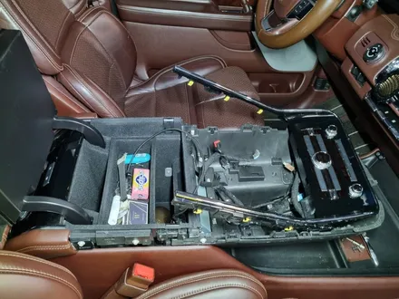 [씨씨씨랩핑] 링컨 네비게이터(LINCOLN NAVIGATOR) 우드실내  하이그로시 블랙 실내랩핑 / 구리시 사노동
