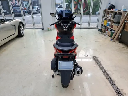 [씨씨씨랩핑] 혼다(HONDA) PCX 스쿠터 전체랩핑 에이버리 카디날 레드 시공 / 구리시 사노동
