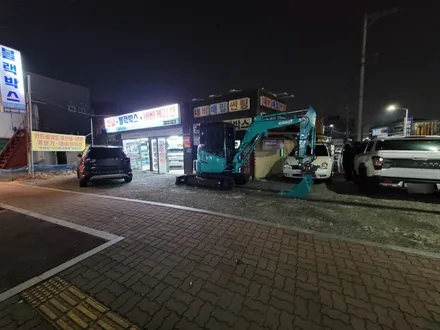 청주 미니포크레인 열차단썬팅 애니가드 반사 AP80r 전체시공 후방카메라 모니터시공 청주반사썬팅 / 청주, 세종, 천안