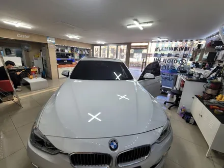 청주 BMW F30 알리직구원격시동장착 신형리모콘2개 ,NFC카드키 ,모바일시동까지~ #청주BMW원격시동#BMW이지가드#수입차원격시동 / 청주, 세종, 천안