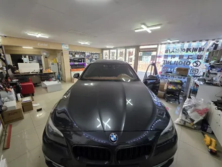 BMW528i 전면썬팅지에 기포랑 주름이?? 불량필름 제거후 애니가드COCO9반사필름으로시공 #청주반사썬팅#BMW열차단썬팅#BMW안드로이드#BMW원격시동 / 청주, 세종, 천안