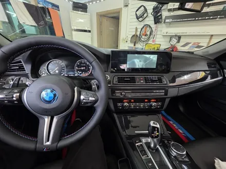 청주BMW520D 안드로이드 올인원14.9인치 장착 M핸들교체시공 \