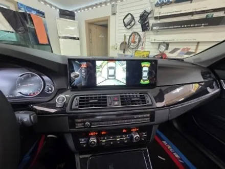 청주BMW520D 안드로이드 올인원14.9인치 장착 M핸들교체시공 \