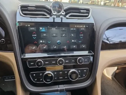 청주 벤틀리 벤테이가 안드로이드올인원 장착 순정기능호환연동작업 순정어라운드뷰연동 #벤틀리안드로이드올인원#벤테이가안드로이드올인원#벤틀리네비게이션 / 청주, 세종, 천안